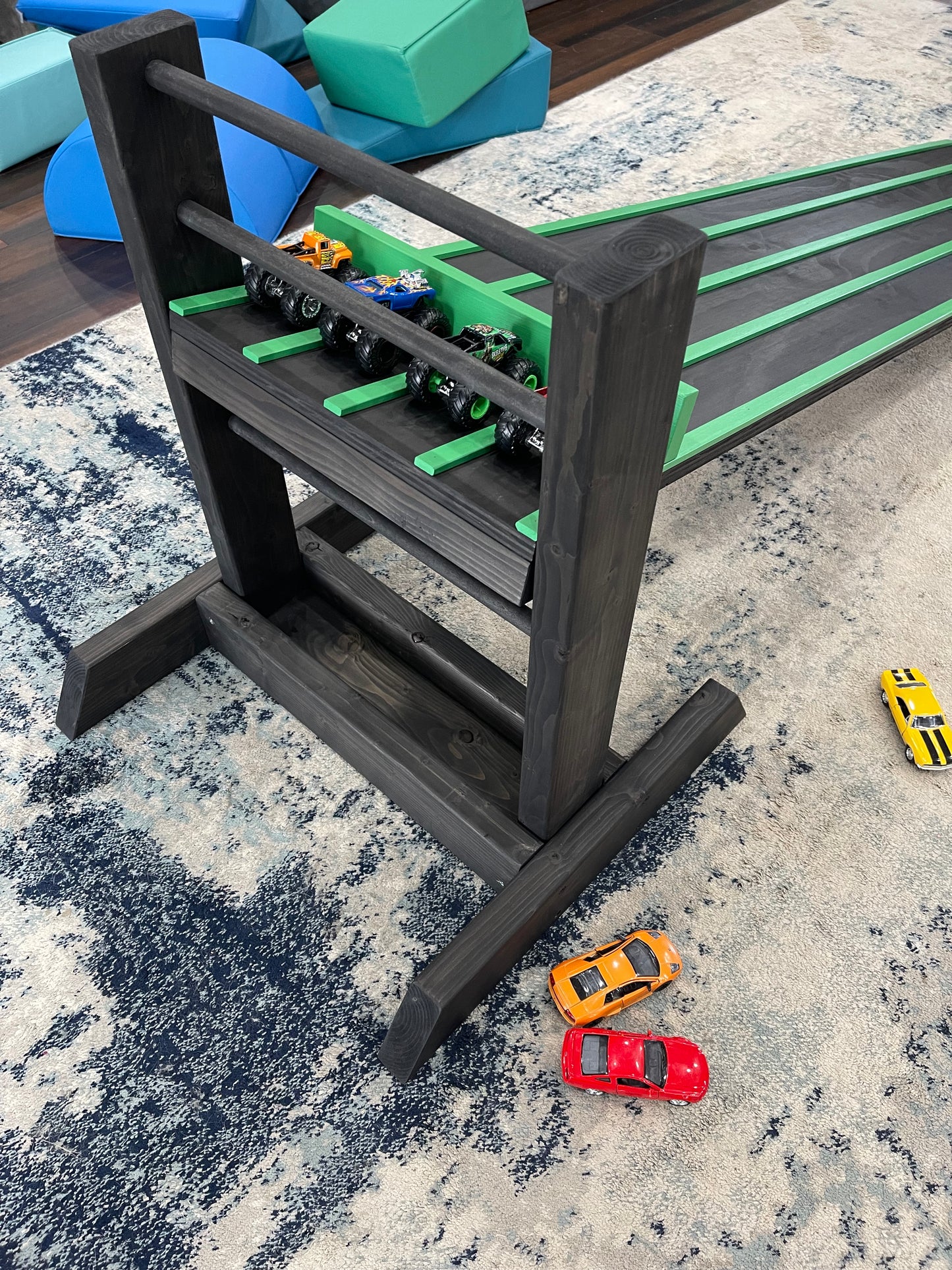 3 INCH WIDE LANES, 5' Kids Race Car Track + Adjustable Height Stand, 2-6 Lane Wooden Ramp, Pinewood Derby Car Raceway, Monster Trucks
